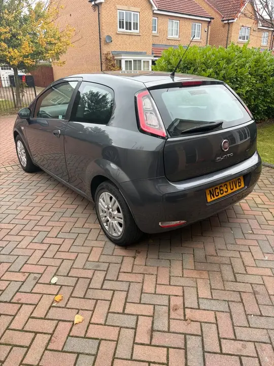 Fiat Punto 2014 photo 2