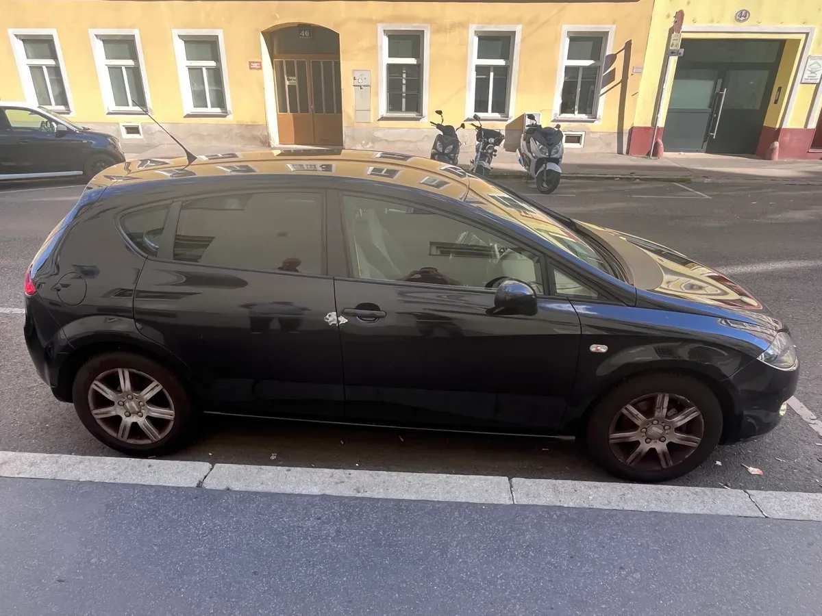 Seat Leon 2006 photo 3