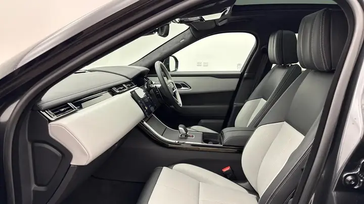 Land Rover Range Rover Velar 2026 photo 3