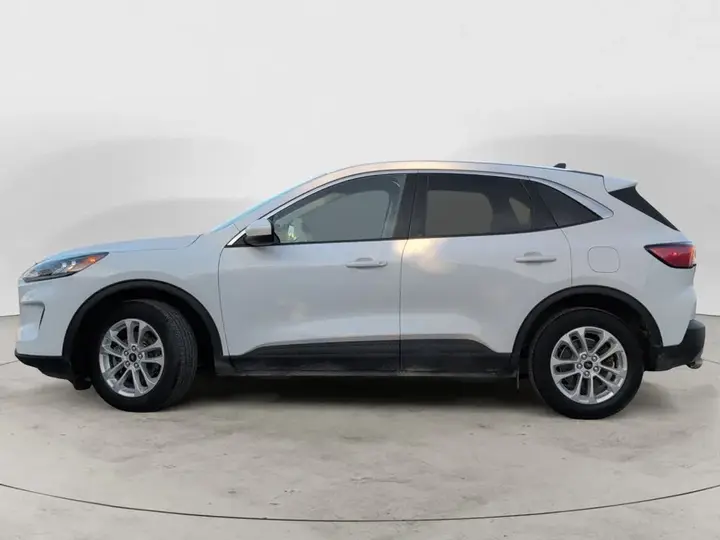 Ford Escape 2021 photo 3