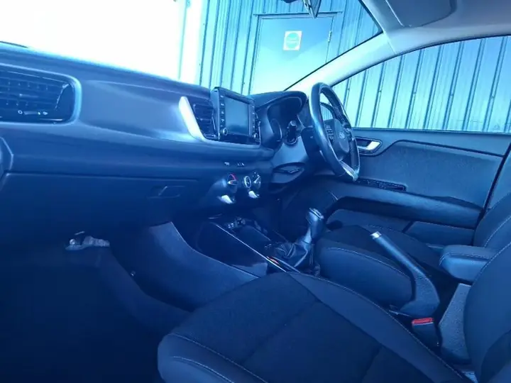 Kia Rio 2020 photo 5
