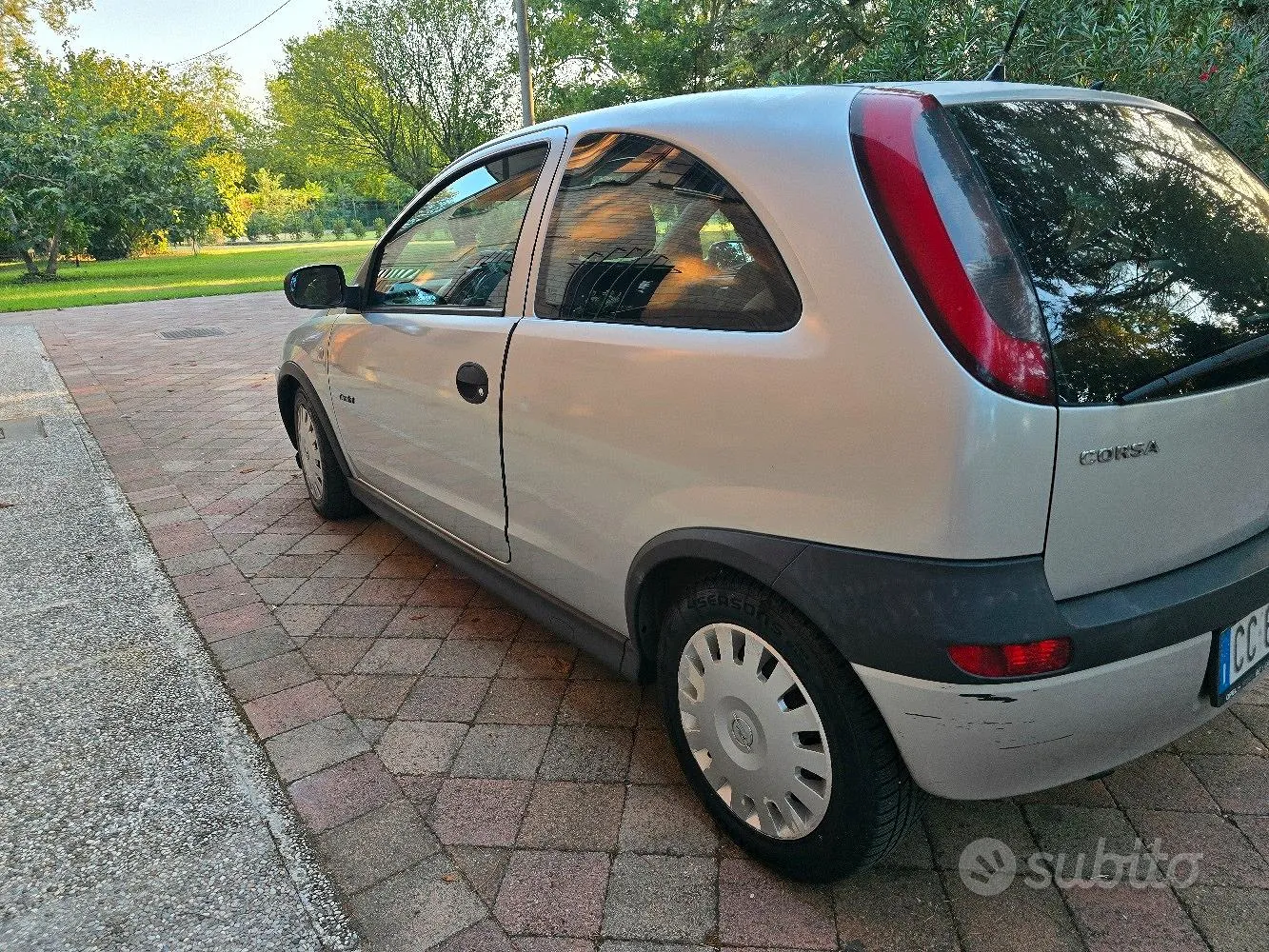Opel Corsa 2002 photo 2