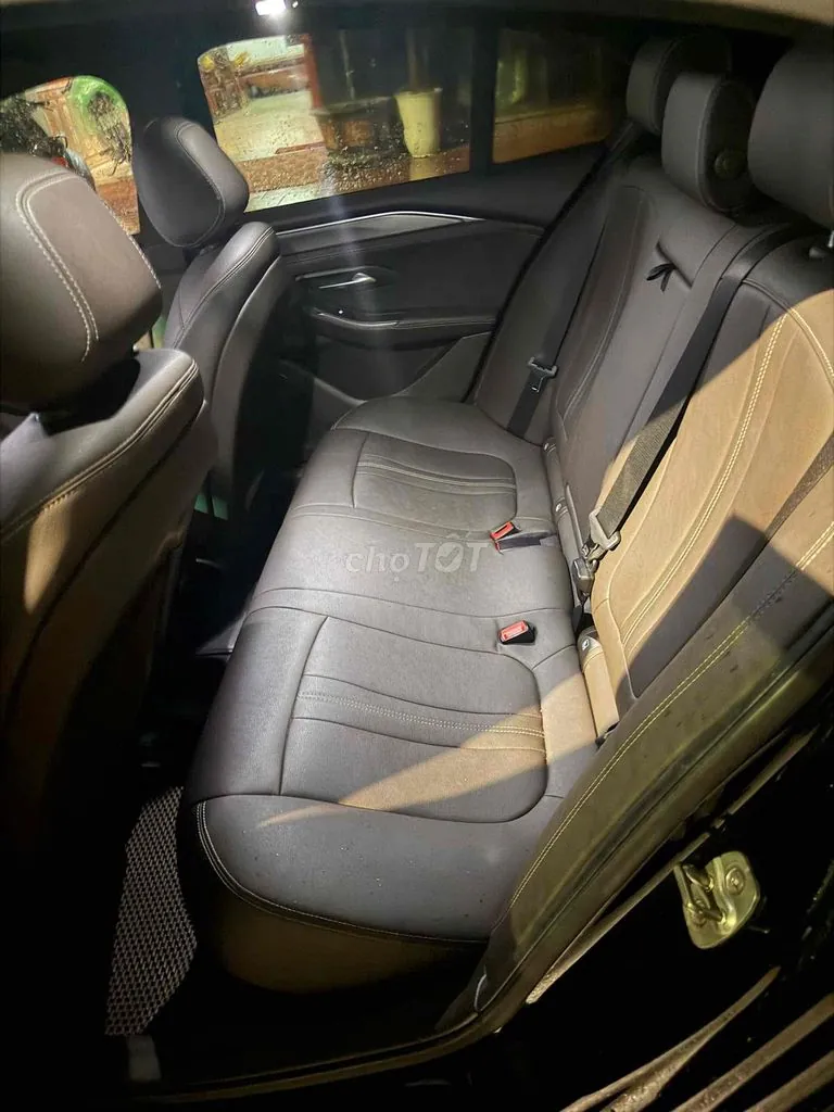 Vinfast Lux A2.0 2019 photo 4