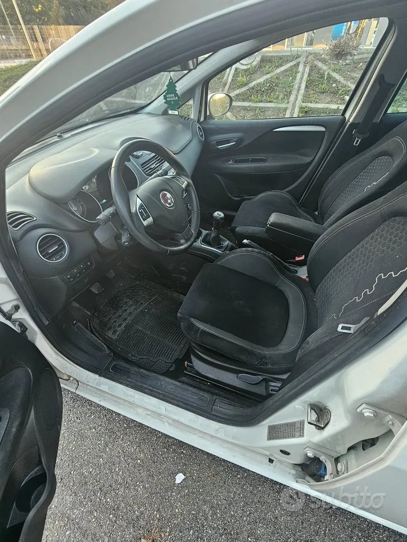 Fiat Punto Evo 2014 photo 5