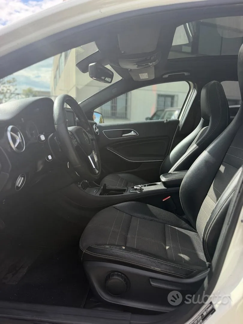 Mercedes-Benz A-Class 2015 photo 5