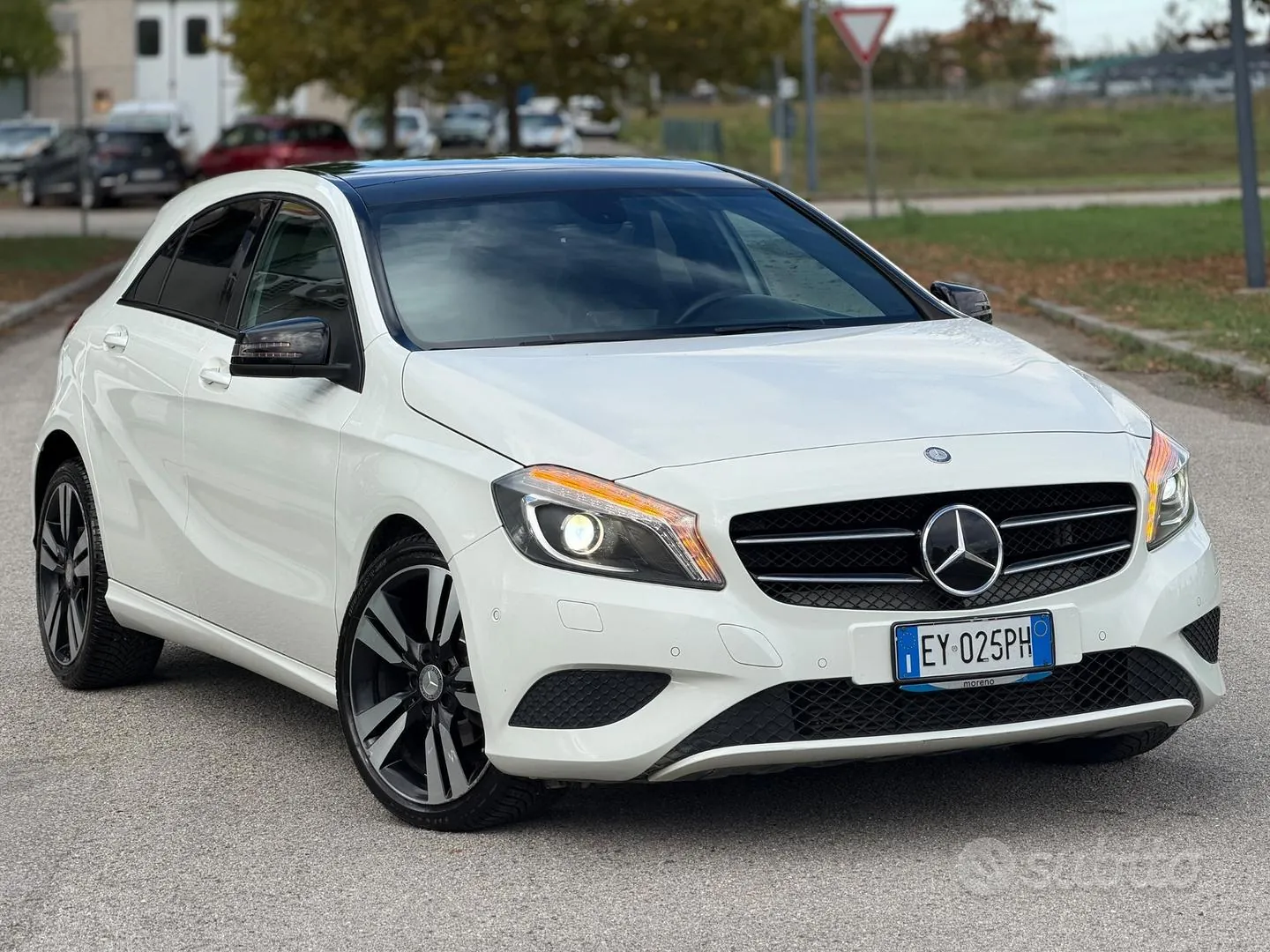 Mercedes-Benz A-Class 2015 photo 2