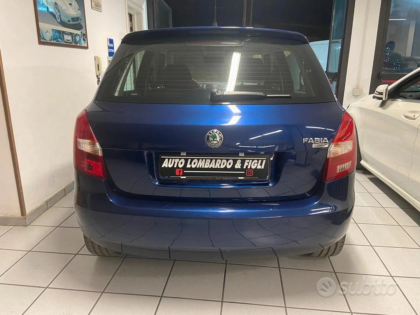 Skoda Fabia 2010 photo 3