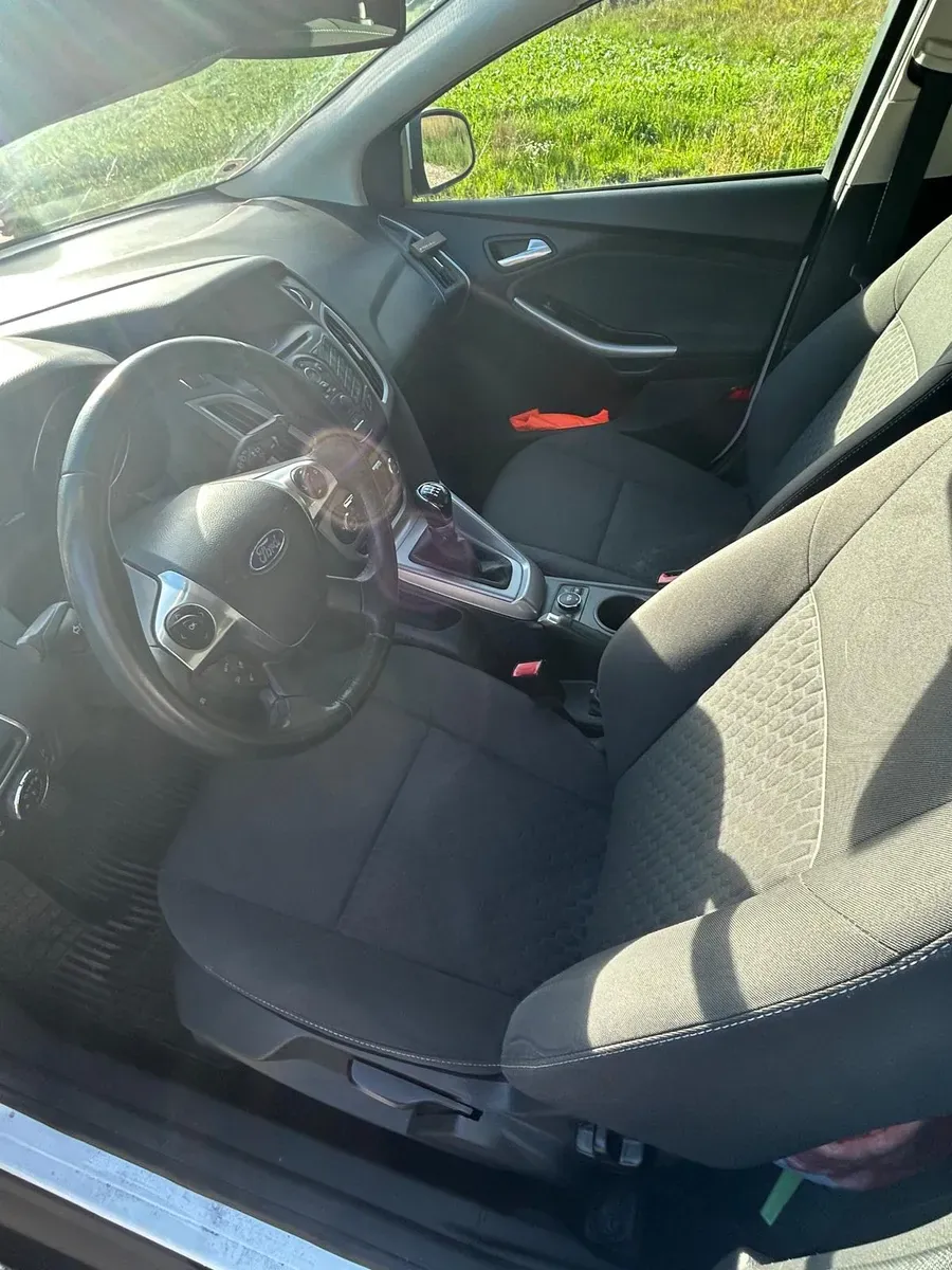 Ford Focus 2014 photo 3