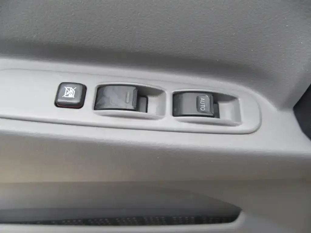 Hino 195 Commercial 2020 photo 4