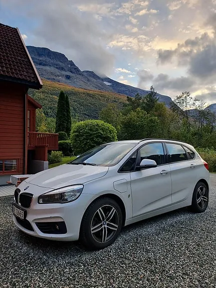 BMW 225Xe 2017 photo 2