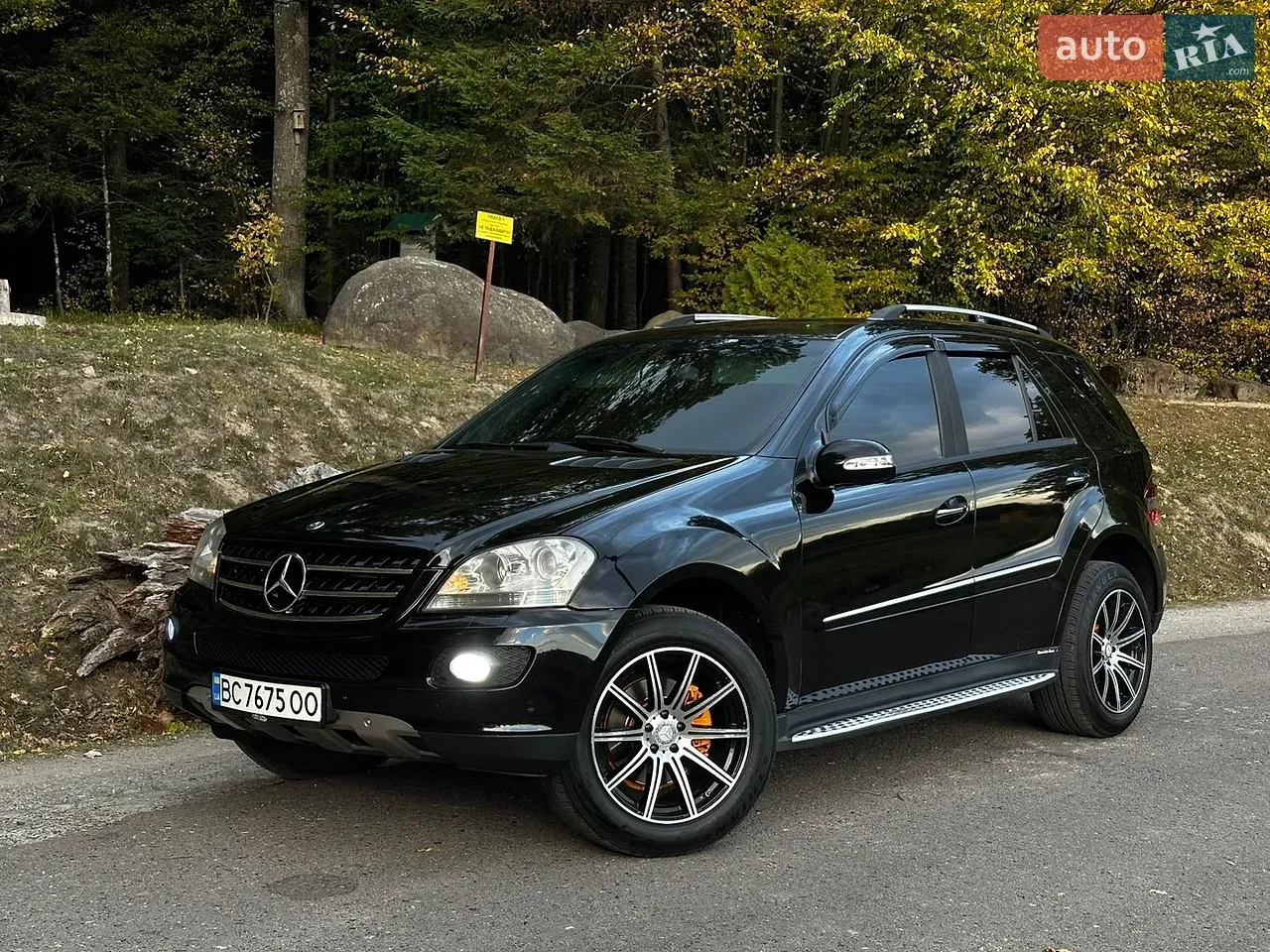 Mercedes-Benz M-Class 2006 photo 2