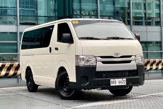 Toyota Hiace 2023 photo 3