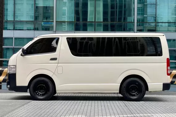 Toyota Hiace 2023 photo 5