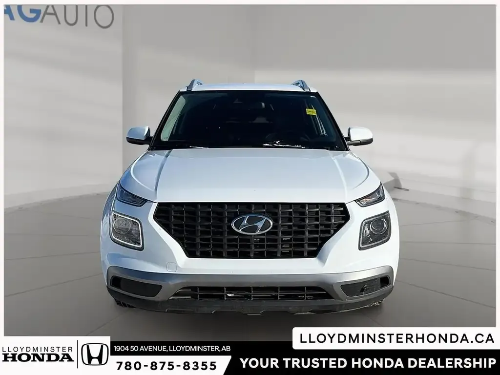 Hyundai Venue 2022 photo 2