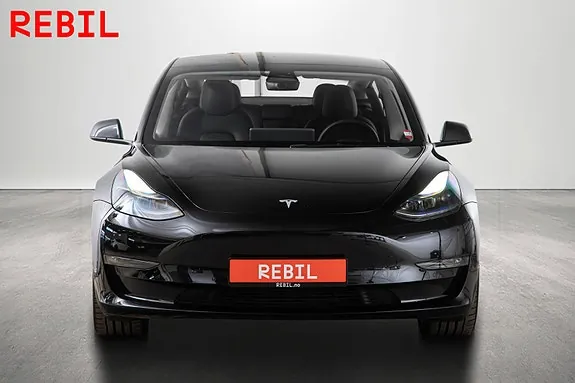 Tesla Model 3 2022 photo 3