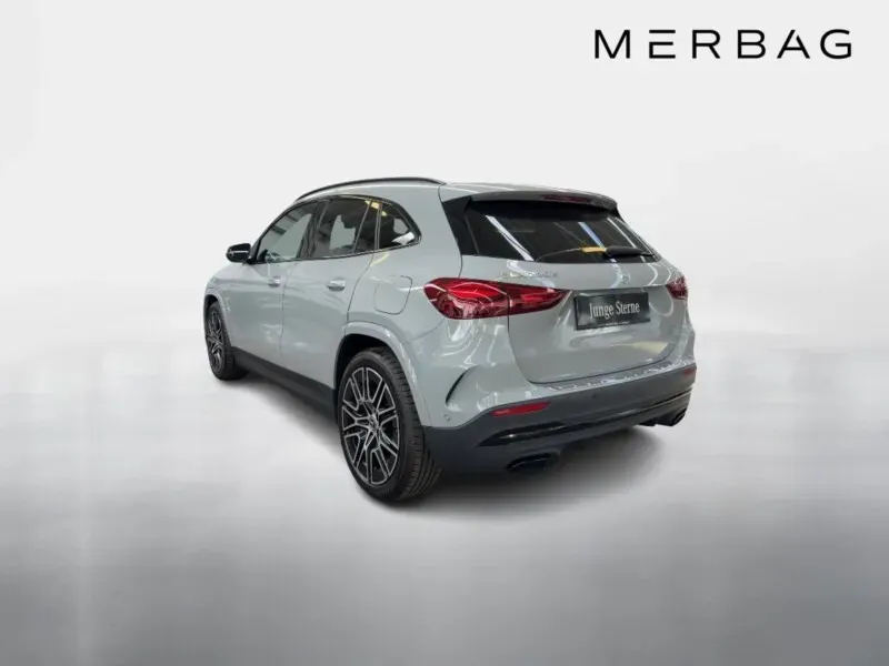 Mercedes-Benz Gla Class 2025 photo 2