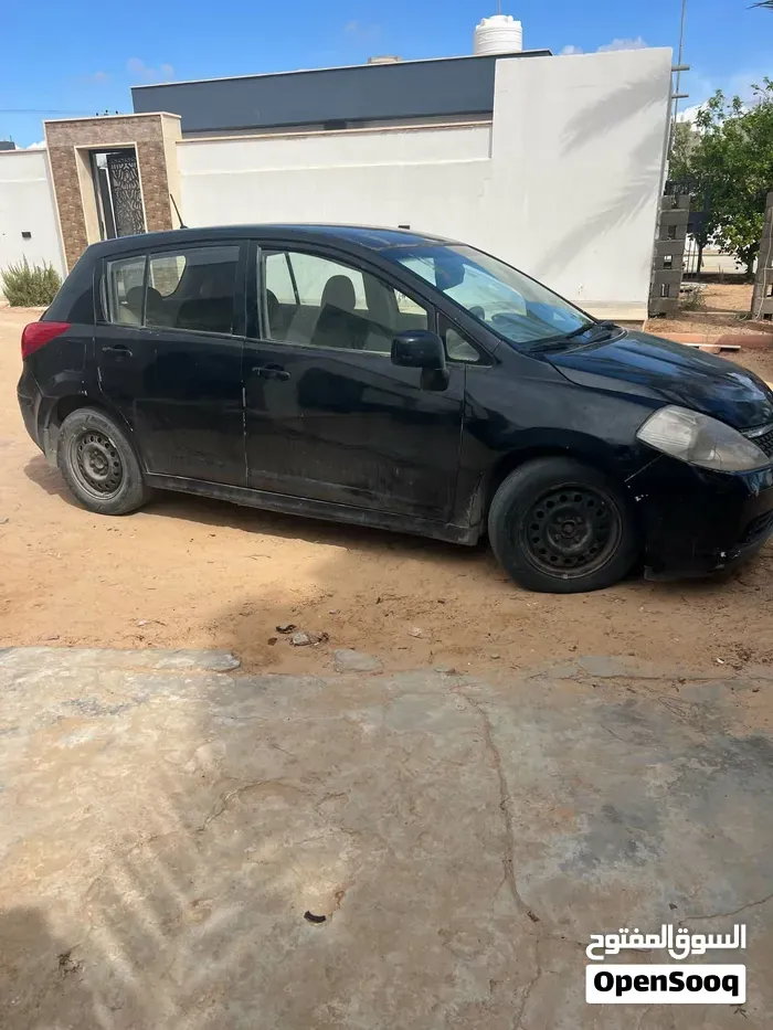 Nissan Tiida 2008 photo 2