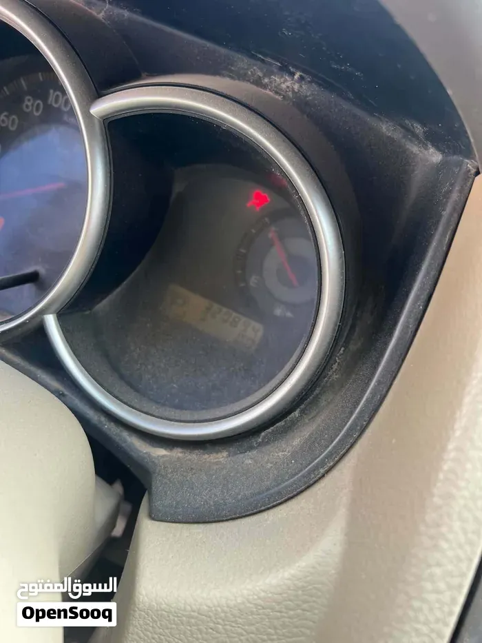 Nissan Tiida 2008 photo 4