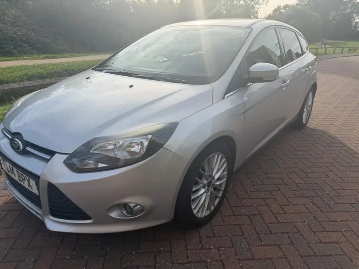 Ford Focus 2014 photo 3