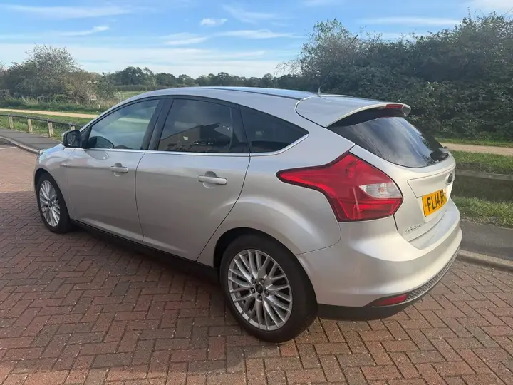 Ford Focus 2014 photo 4