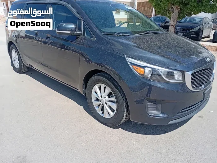 Kia Sedona 2016 photo 5
