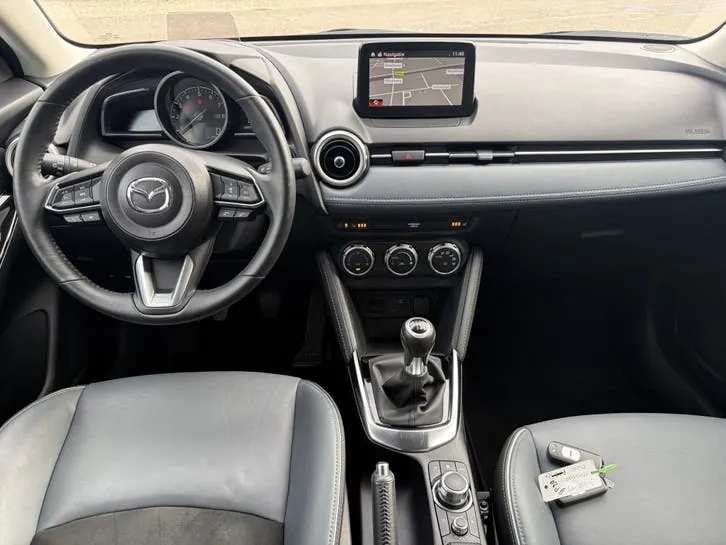 Mazda 2 2020 photo 3