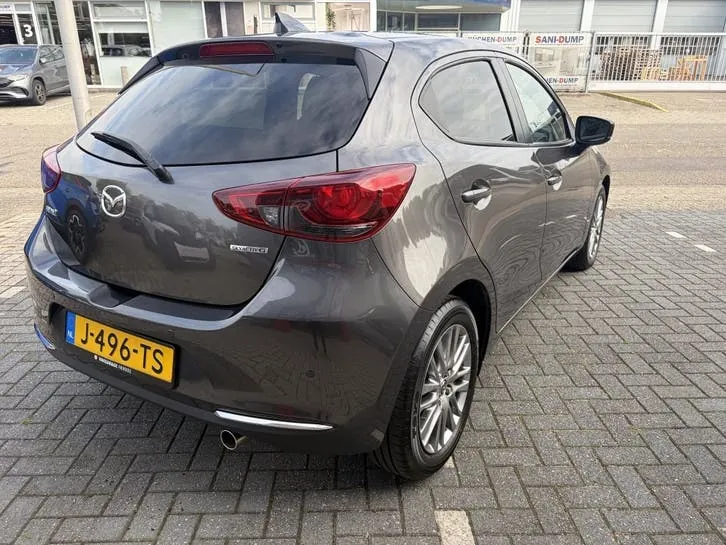 Mazda 2 2020 photo 2