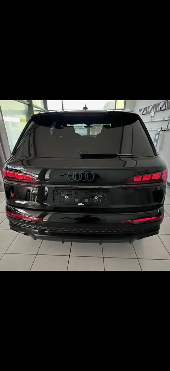 Audi Q7 2024 photo 3