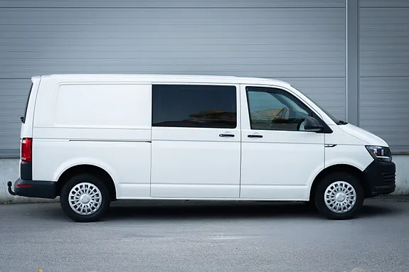 Volkswagen Transporter 2019 photo 2