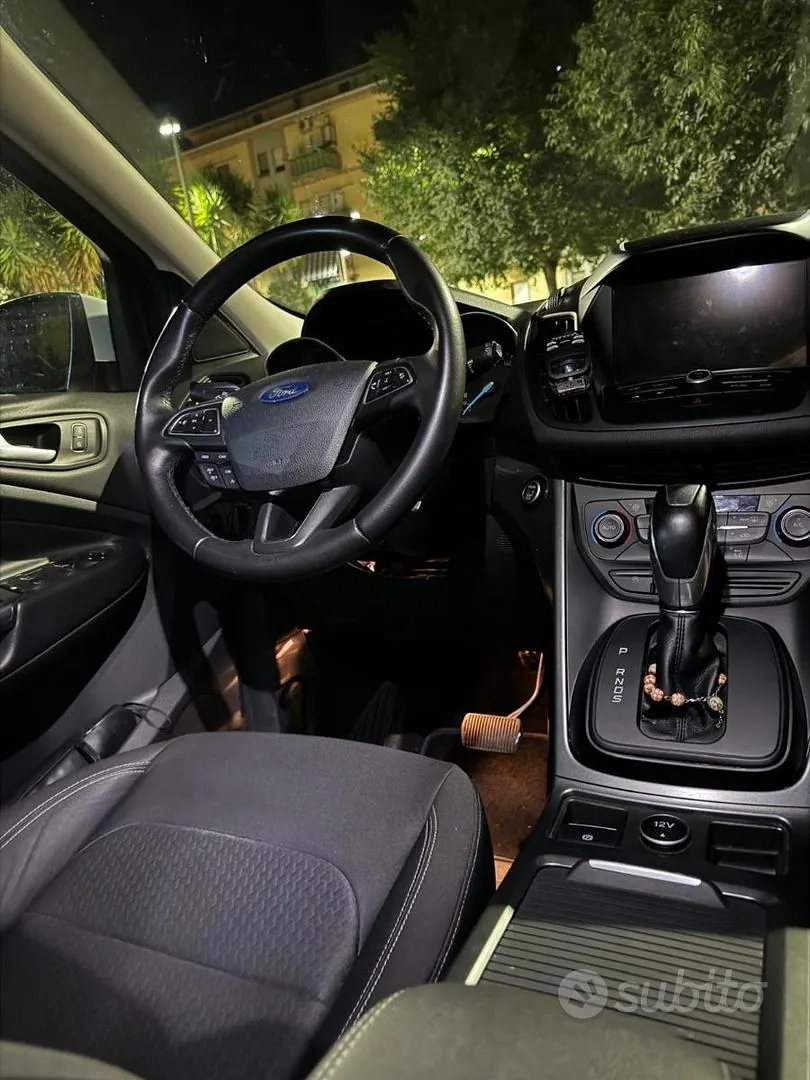 Ford Kuga 2018 photo 3