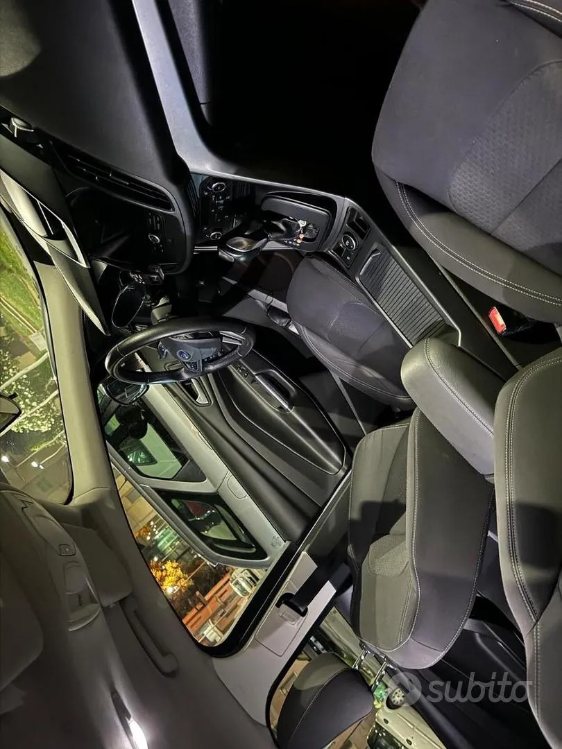 Ford Kuga 2018 photo 2