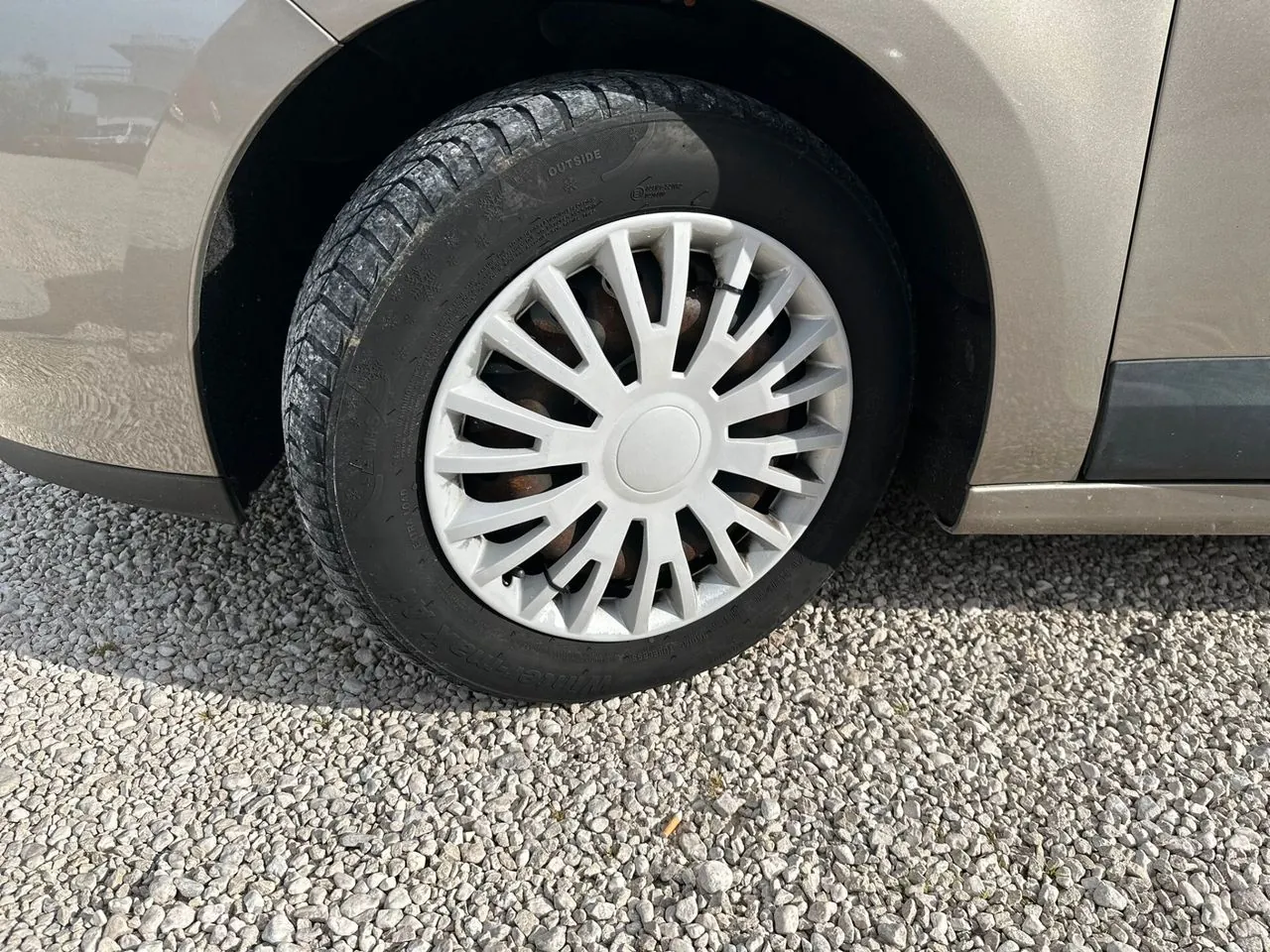 Renault Scenic 2010 photo 2
