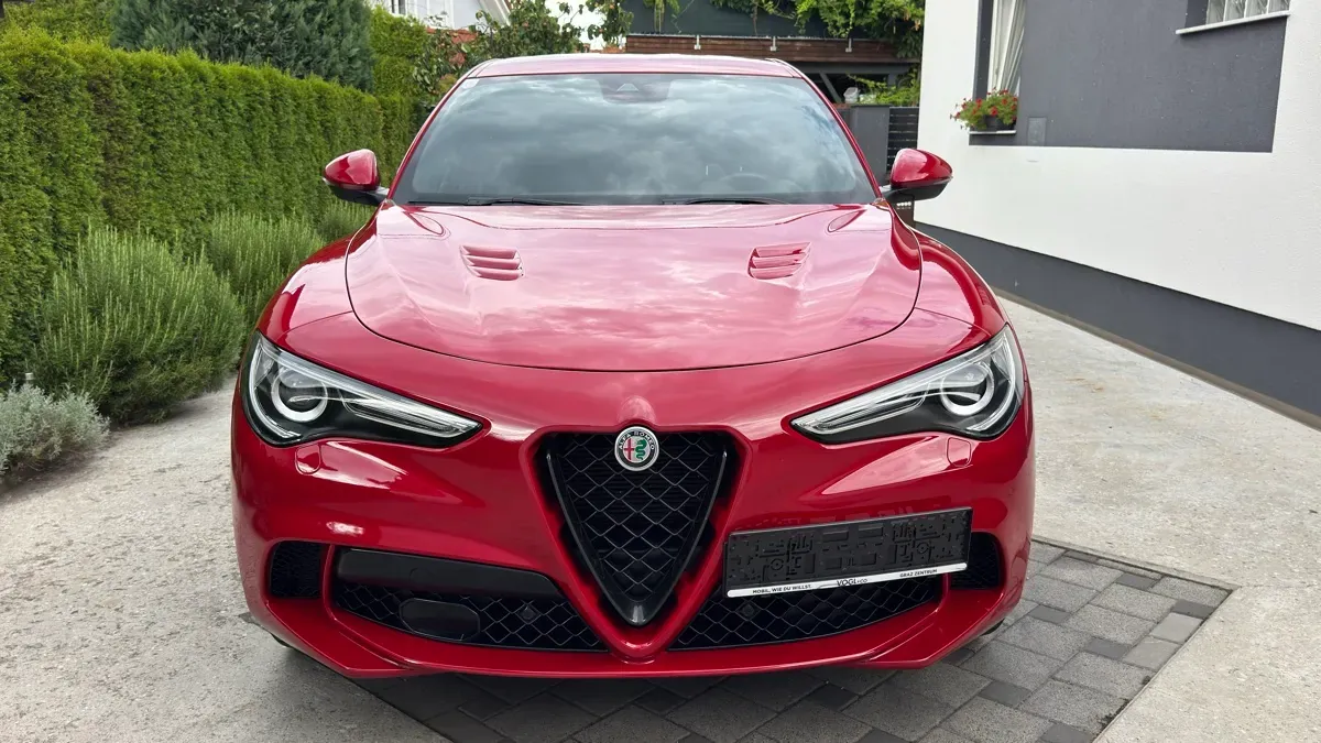 Alfa Romeo Stelvio 2021 photo 2