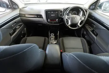 Mitsubishi Outlander 2021 photo 4