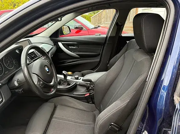 BMW 318D 2017 photo 2