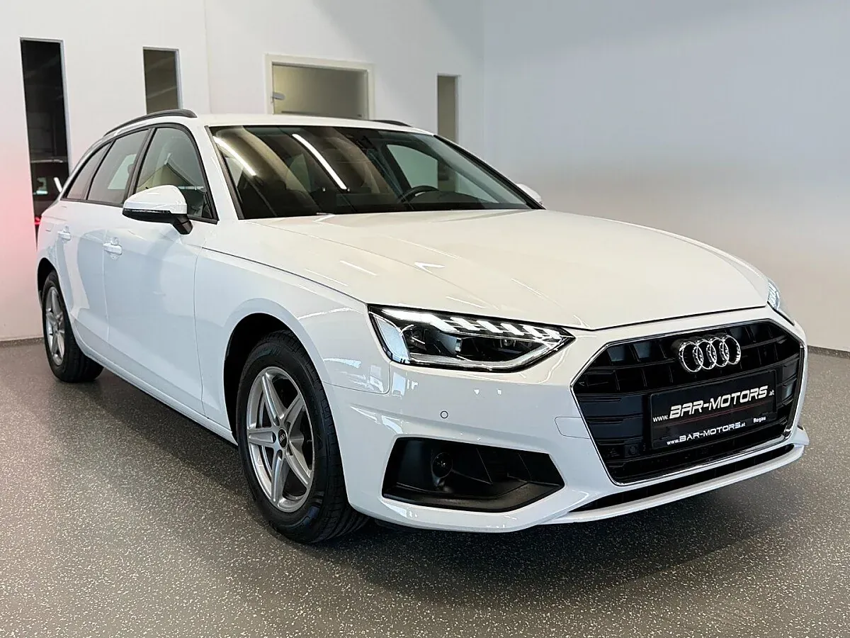 Audi A4 2023 photo 3