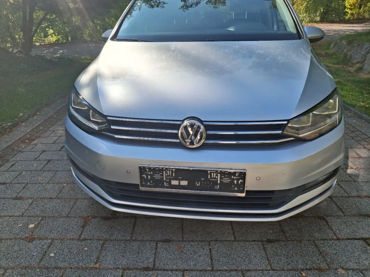 Volkswagen Touran 2016 photo 3