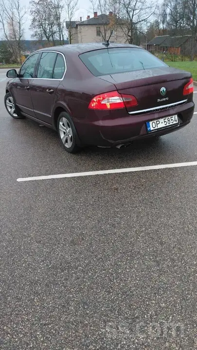 Skoda Superb 2008 photo 3