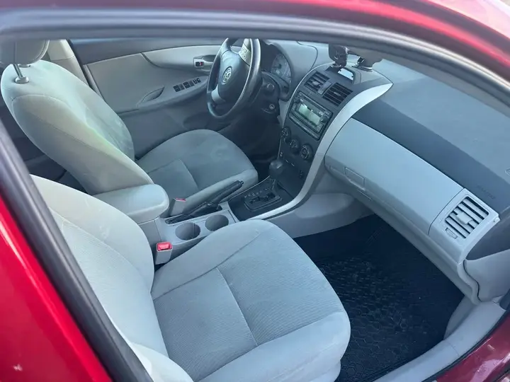 Toyota Corolla 2013 photo 2