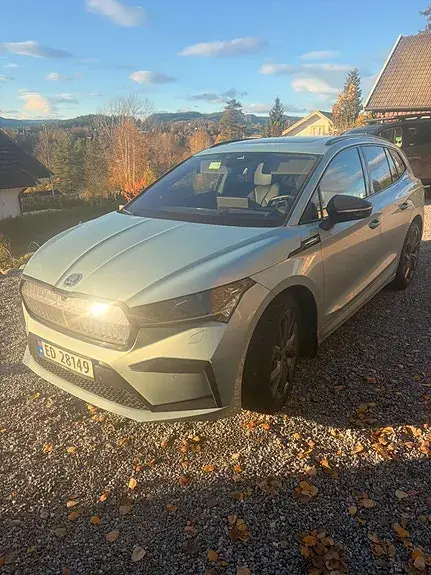 Skoda Enyaq 2022 photo 2