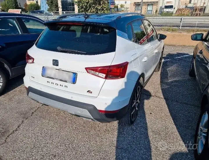 Seat Arona
