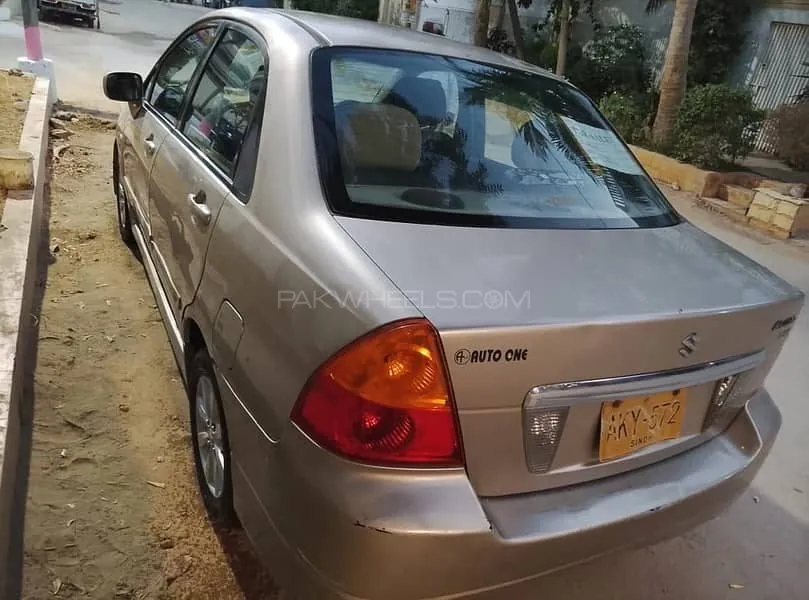 Suzuki Liana
