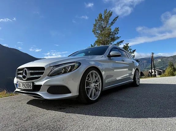 Mercedes-Benz C180 2015 photo 4