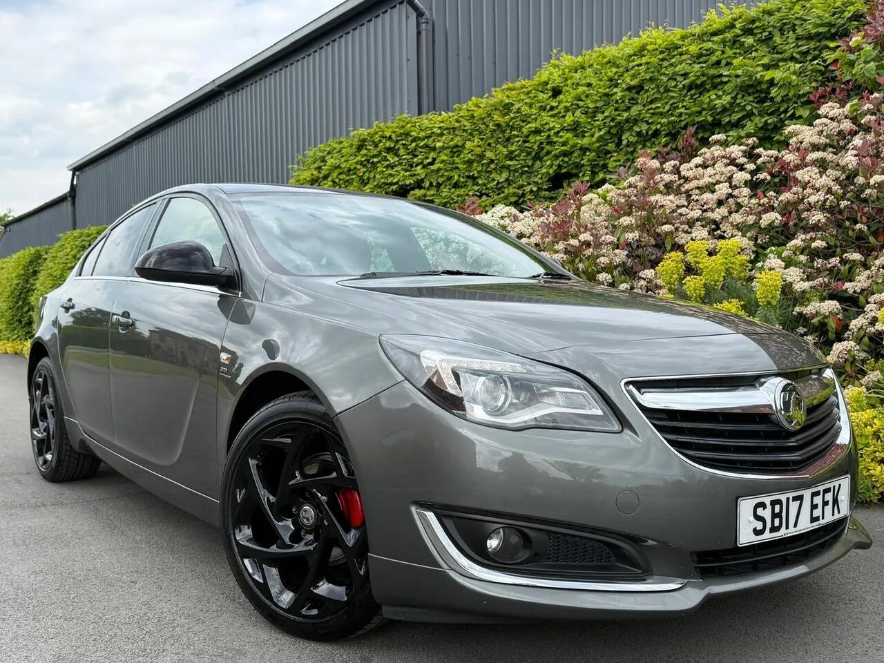 Vauxhall Insignia 2017 photo 2