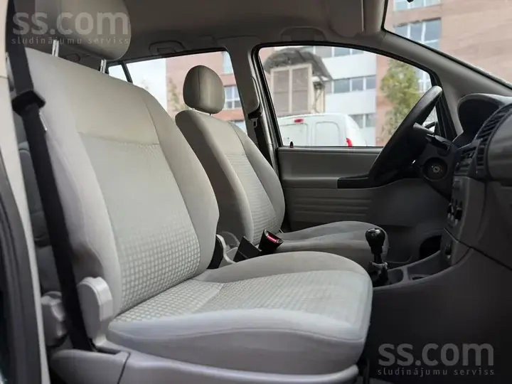 Opel Zafira 2004 photo 5