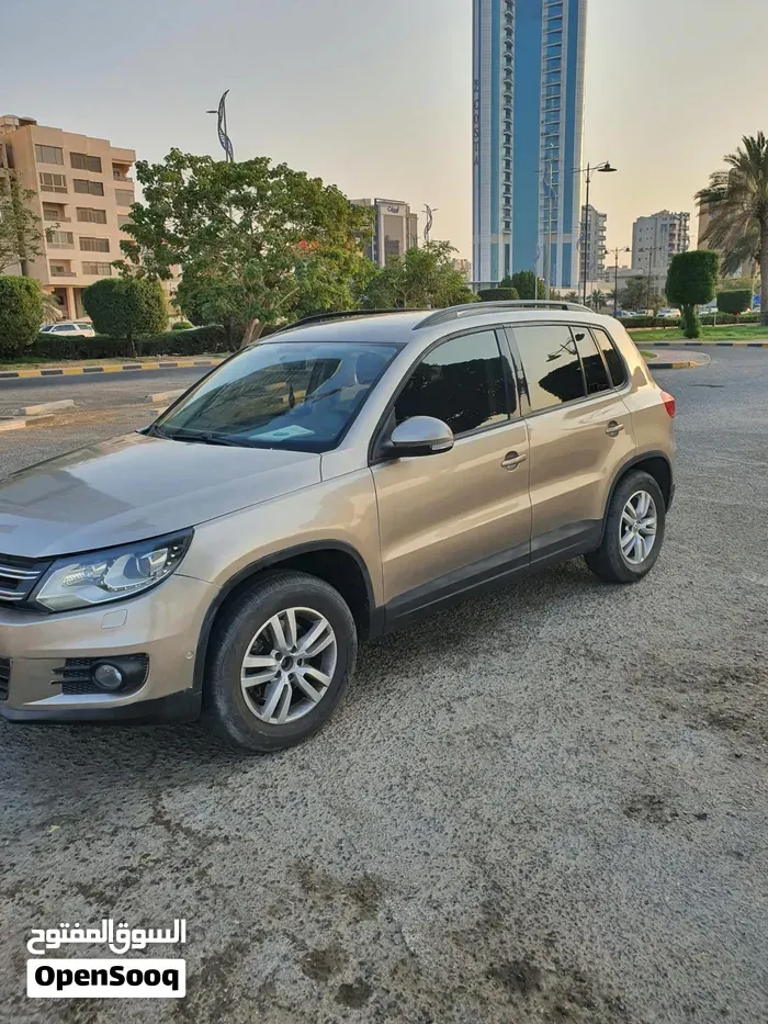 Volkswagen Tiguan 2012 photo 3