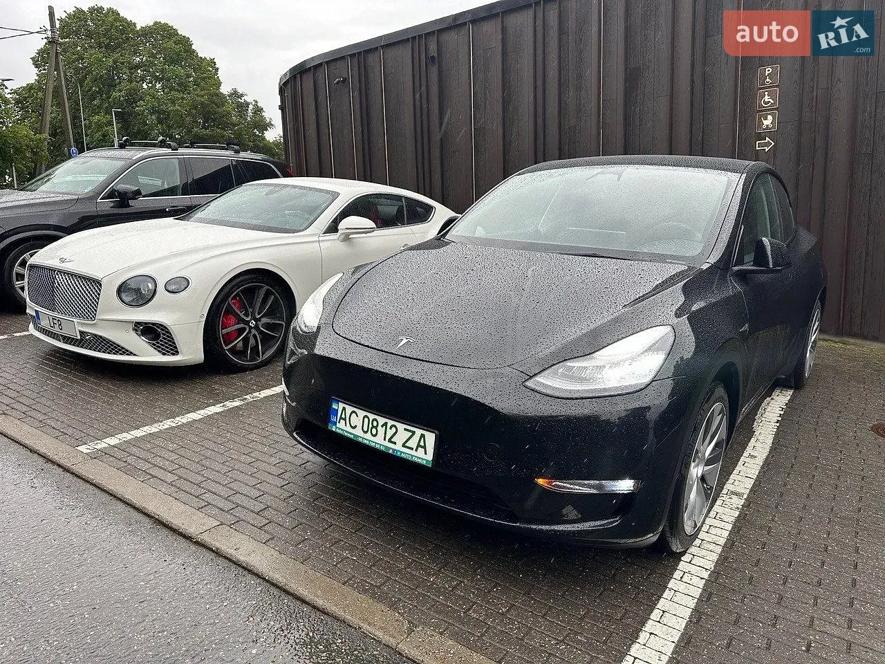 Tesla Model Y 2022 photo 4
