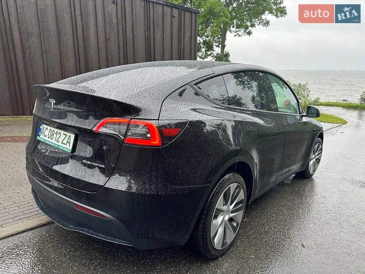 Tesla Model Y 2022 photo 3