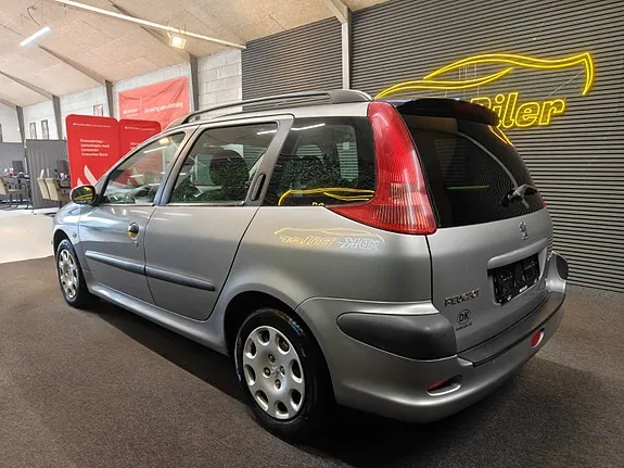Peugeot 206 2005 photo 3
