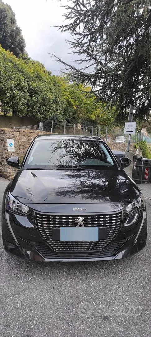 Peugeot 208 2022 photo 2